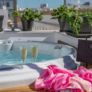  Apartamento Penthouse, Jacuzzi, Garage For City Cars. España